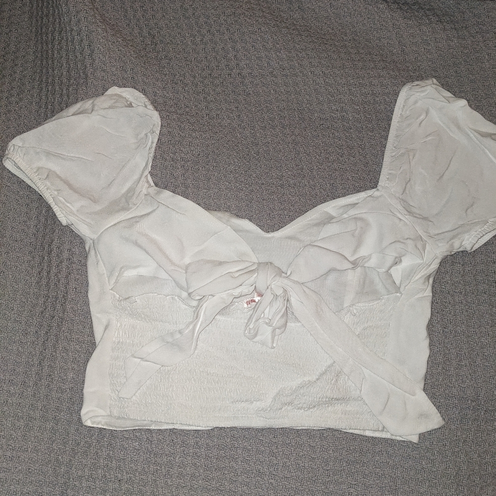 White linen cropped blouse - Picture 3 of 4